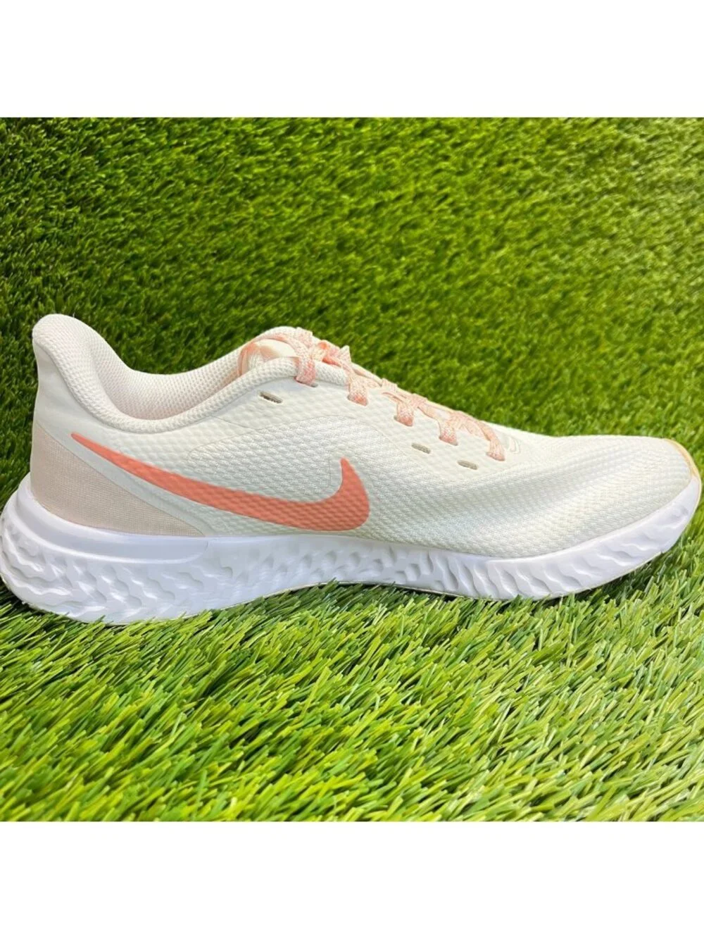 Nike Revolution 5 Womens Size 9 White Orange Pearl Running Shoes Sneakers